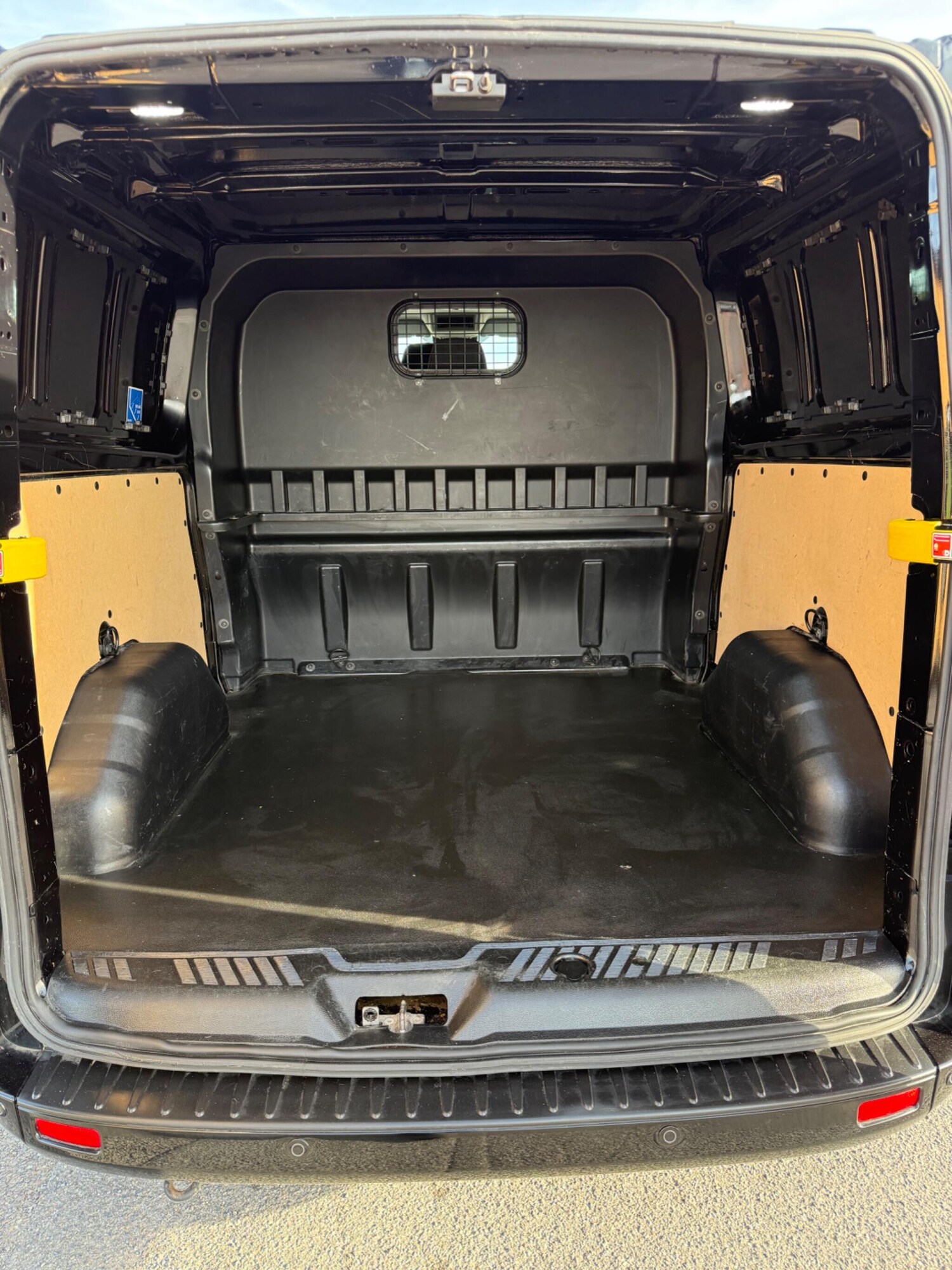 Used Ford Transit Custom 2022 for sale - 76199940: Photo 46