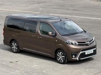 Used Toyota PROACE CITY Verso 2019 for sale - 78586624: Photo
