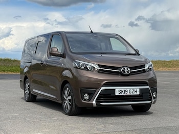 Used Toyota PROACE CITY Verso 2019 for sale - 78586624: Photo