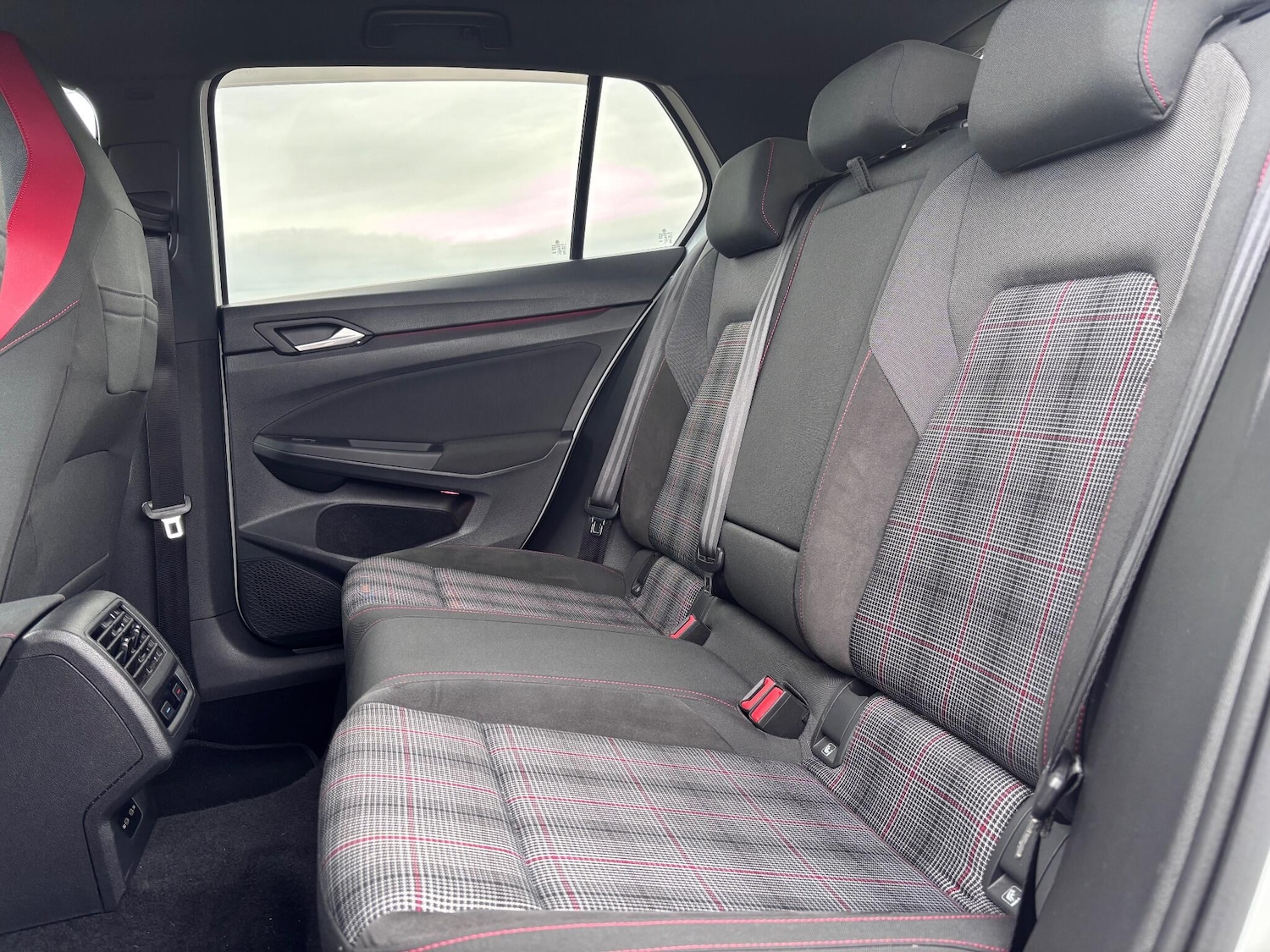 Used Volkswagen Golf 2020 for sale - 76472247: Photo 19