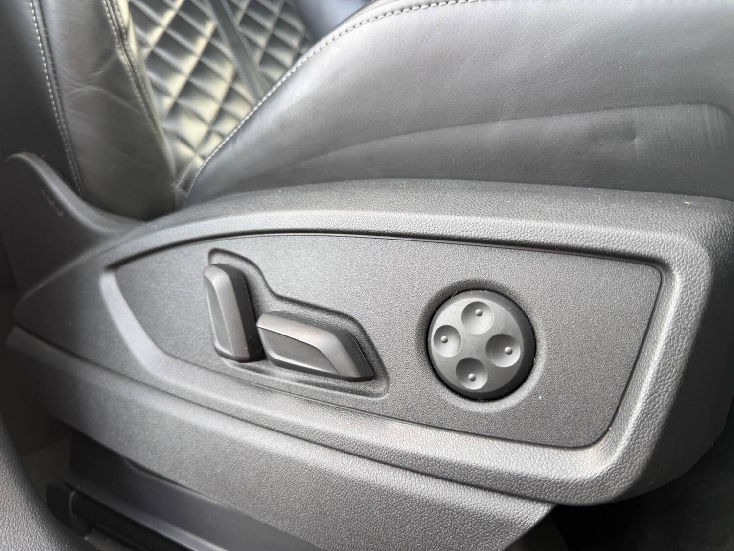 Used Audi Q5 2018 for sale - 77468668: Photo 39