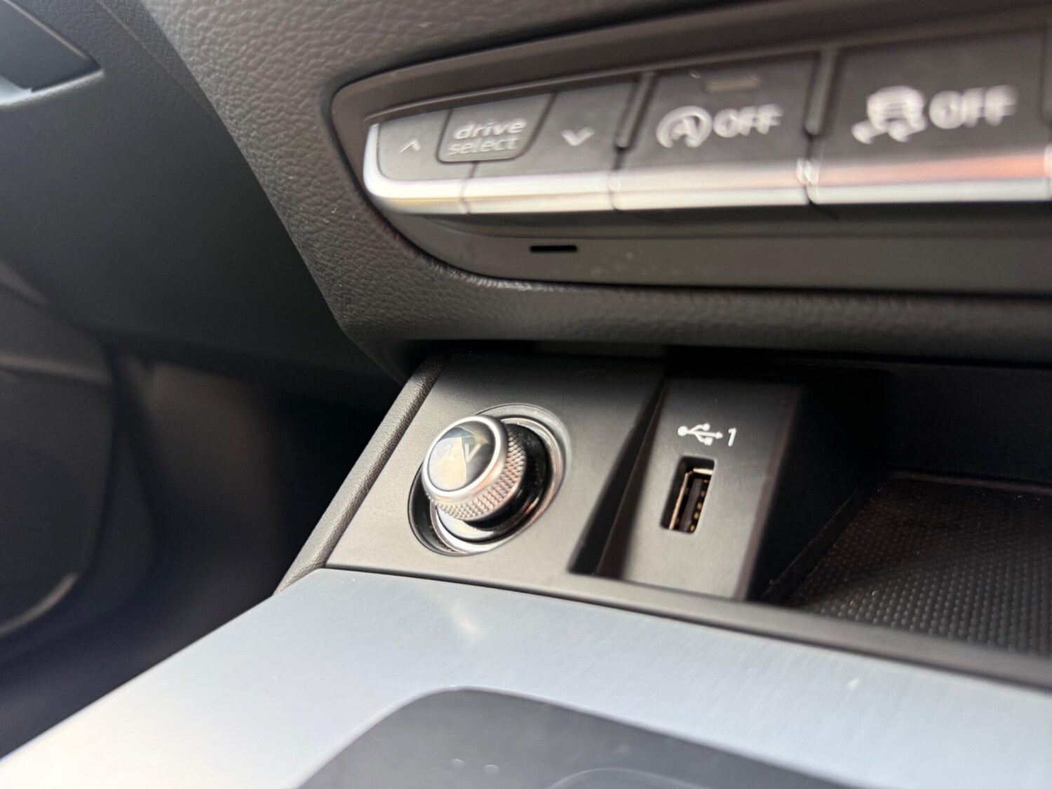 Used Audi Q5 2018 for sale - 77468668: Photo 41