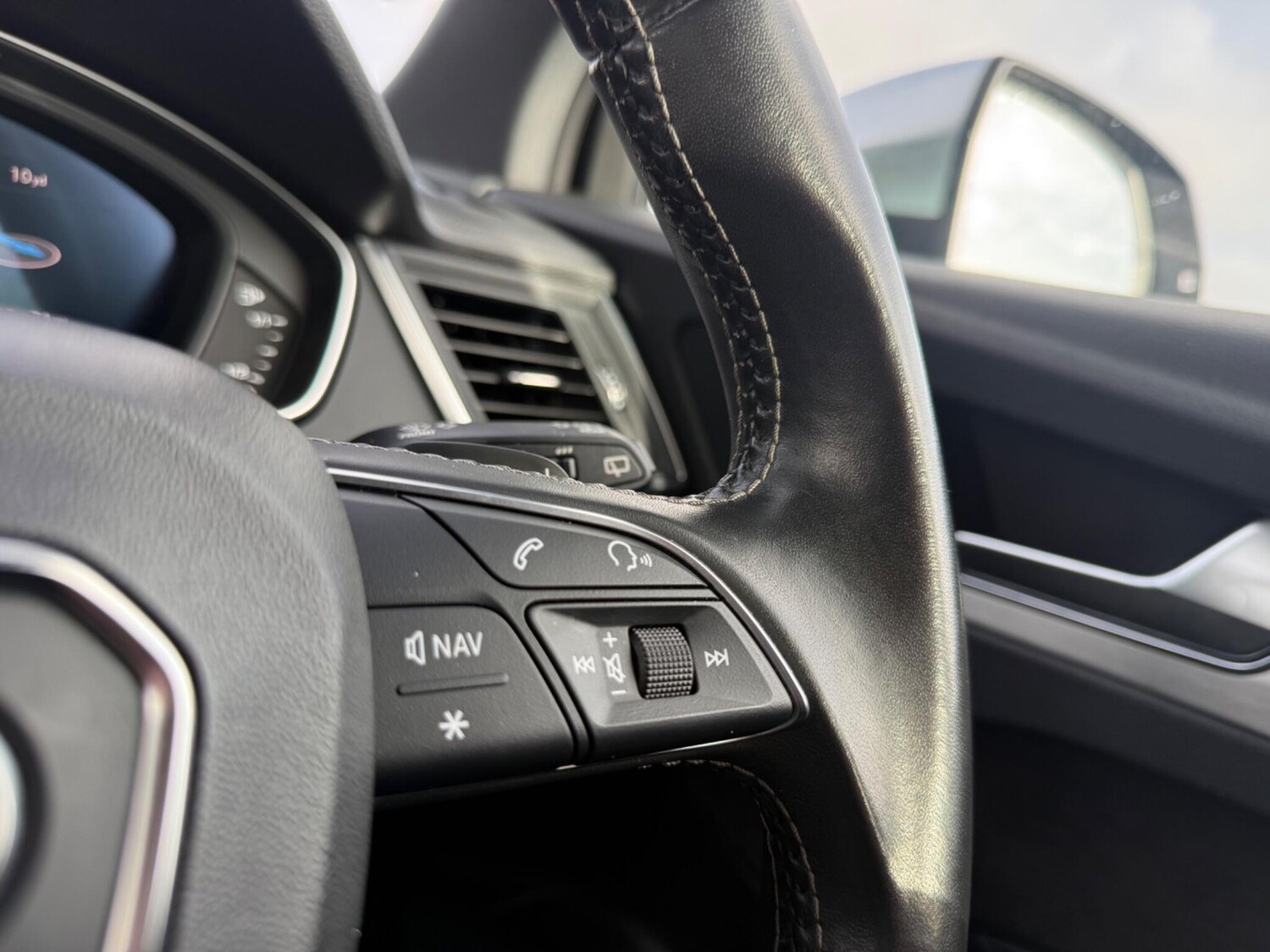 Used Audi Q5 2018 for sale - 77468668: Photo 44