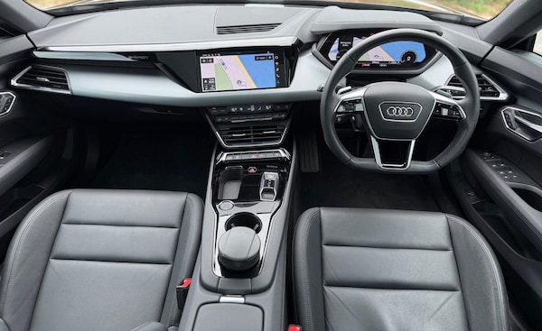 Used Audi e-tron GT 2022 for sale - 75551911: Photo 16