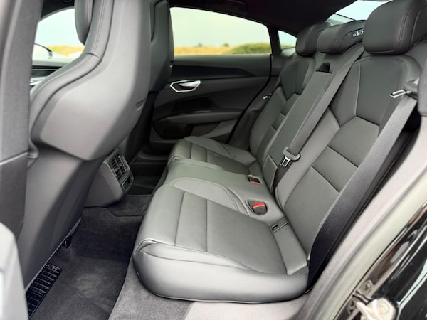 Used Audi e-tron GT 2022 for sale - 75551911: Photo 26