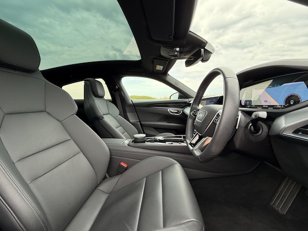 Used Audi e-tron GT 2022 for sale - 75551911: Photo 42