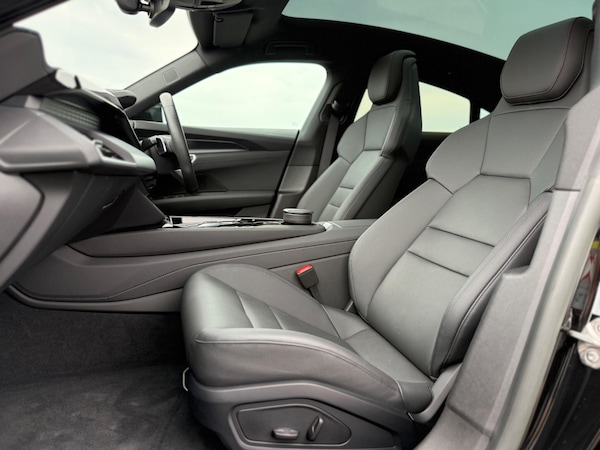 Used Audi e-tron GT 2022 for sale - 75551911: Photo 57
