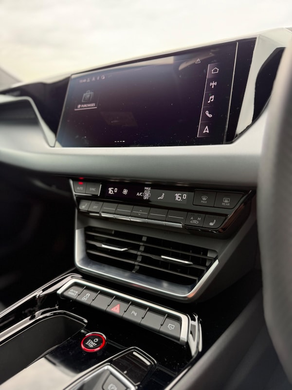 Used Audi e-tron GT 2022 for sale - 75551911: Photo 59