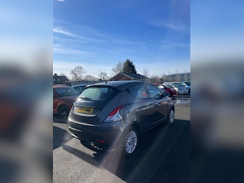 Used Chrysler Ypsilon 2014 for sale - 77578212: Photo