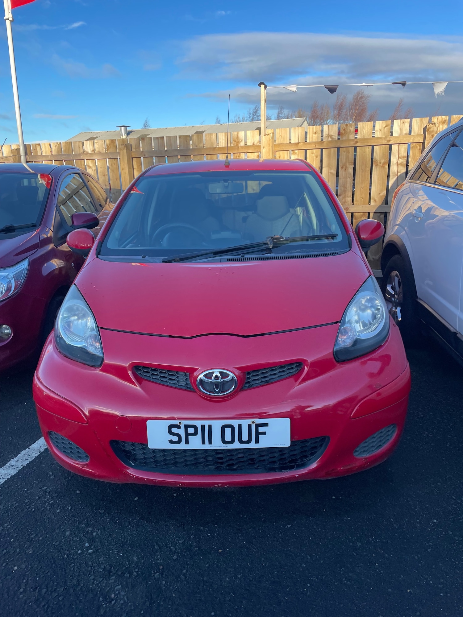 Used Toyota AYGO 2011 for sale - 77125086: Photo 2