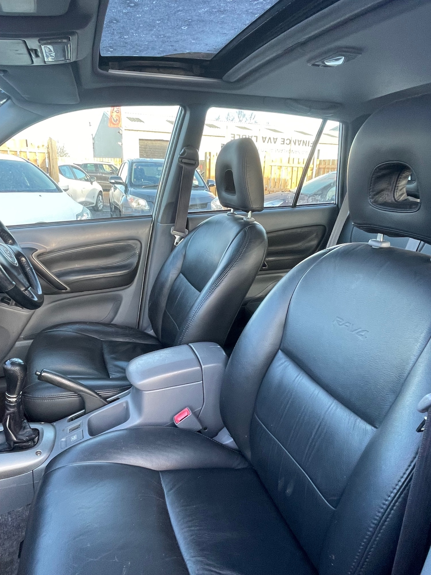 Used Toyota RAV4 2001 for sale - 76792482: Photo 5