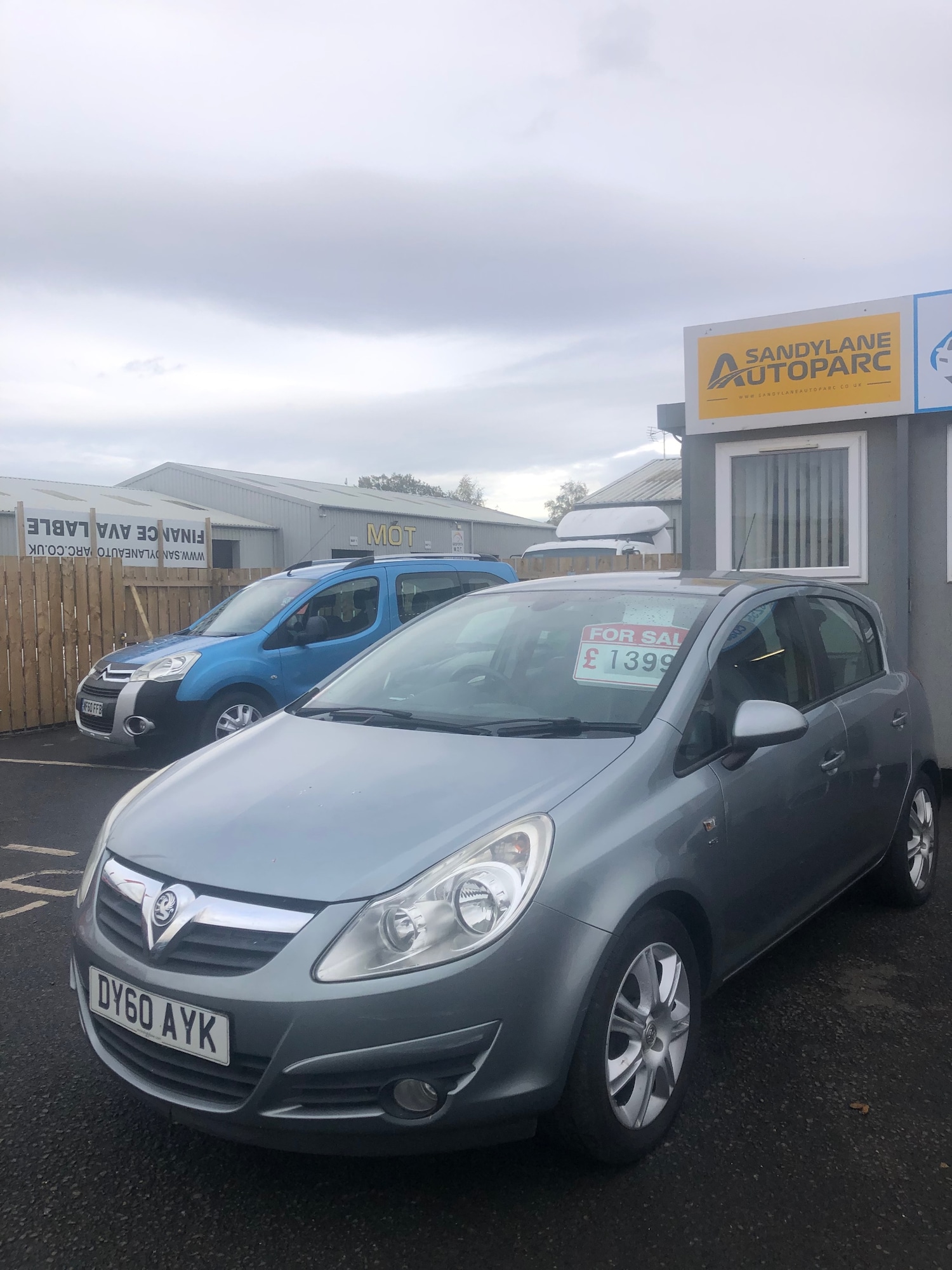 Used Vauxhall Corsa 2010 for sale - 76330999: Photo 4