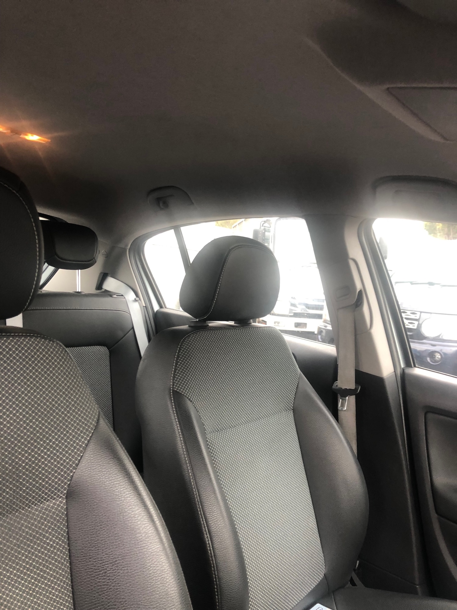 Used Vauxhall Corsa 2010 for sale - 76330999: Photo 5