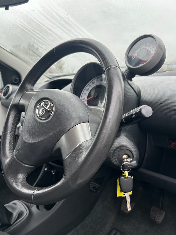 Used Toyota AYGO 2012 for sale - 76275189: Photo 12