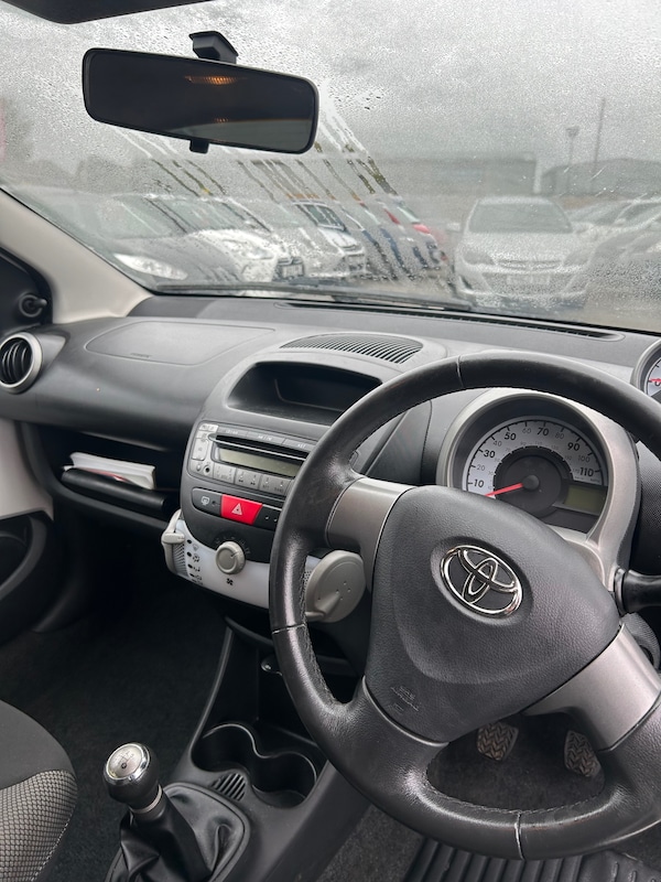 Used Toyota AYGO 2012 for sale - 76275189: Photo 9