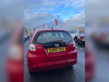 Used Honda Jazz 2010 for sale - 77069015: Photo