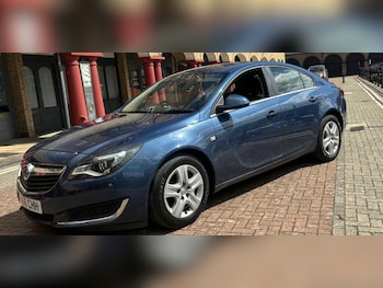 Used Vauxhall Insignia 2017 for sale - 75512179: Photo