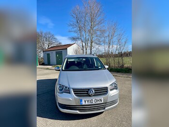 Used Volkswagen Touran 2010 for sale - 77916075: Photo