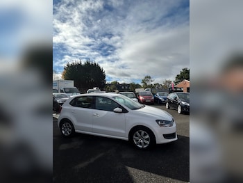Used Volkswagen Polo 2010 for sale - 76181457: Photo