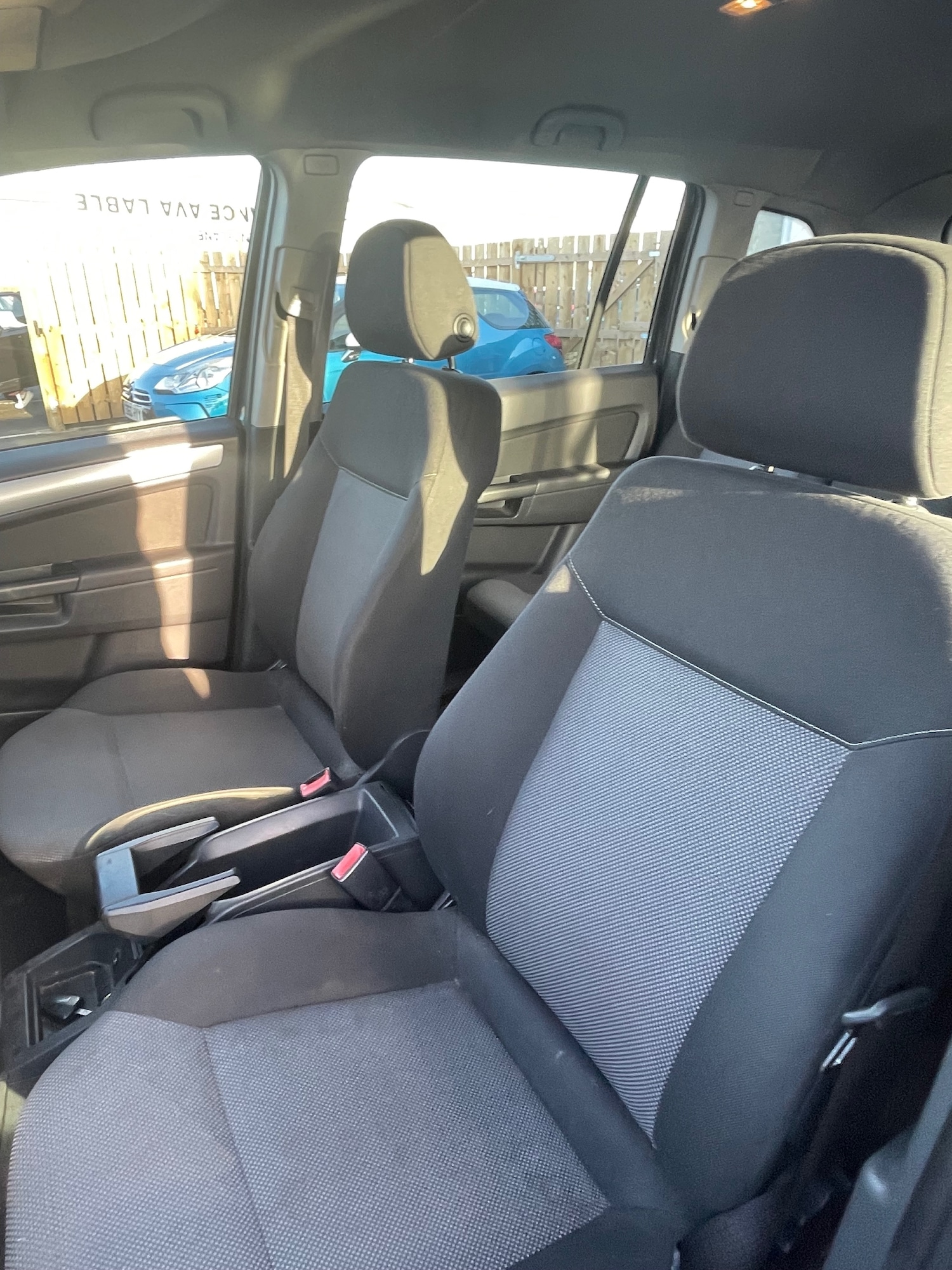 Used Vauxhall Zafira 2014 for sale - 76904454: Photo 4