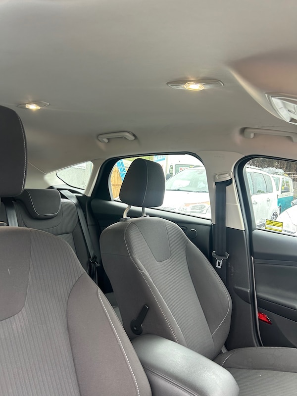 Used Ford Focus 2012 for sale - 76157370: Photo 12
