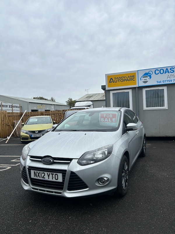 Used Ford Focus 2012 for sale - 76157370: Photo 2