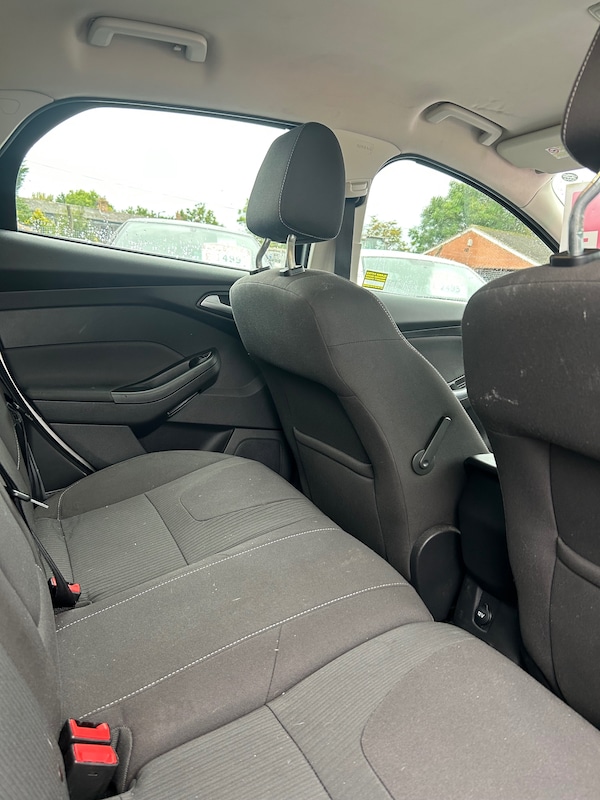 Used Ford Focus 2012 for sale - 76157370: Photo 7