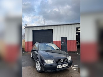 Used Volkswagen Bora 2004 for sale - 77264569: Photo