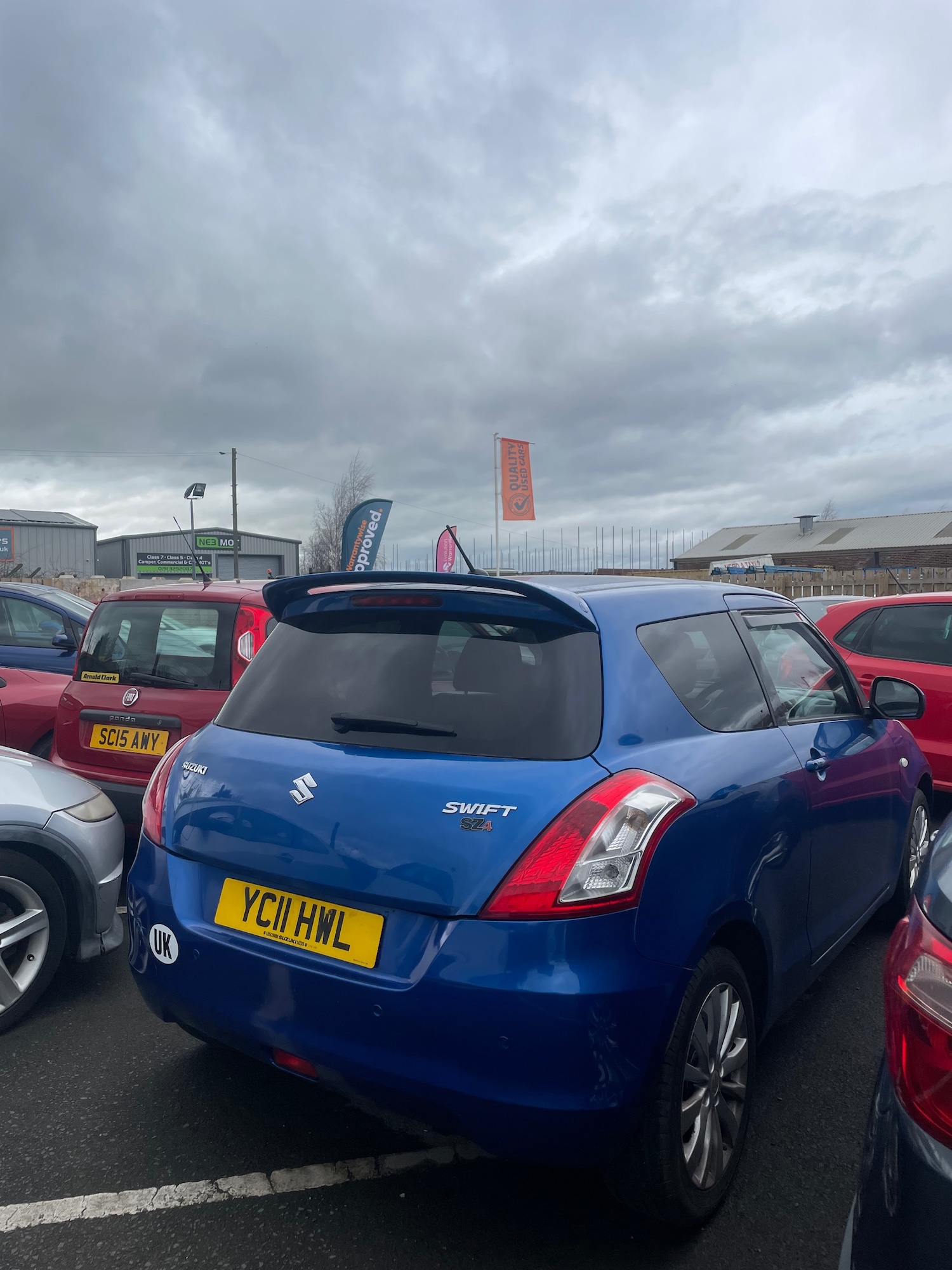 Used Suzuki Swift 2011 for sale - 77650026: Photo 2