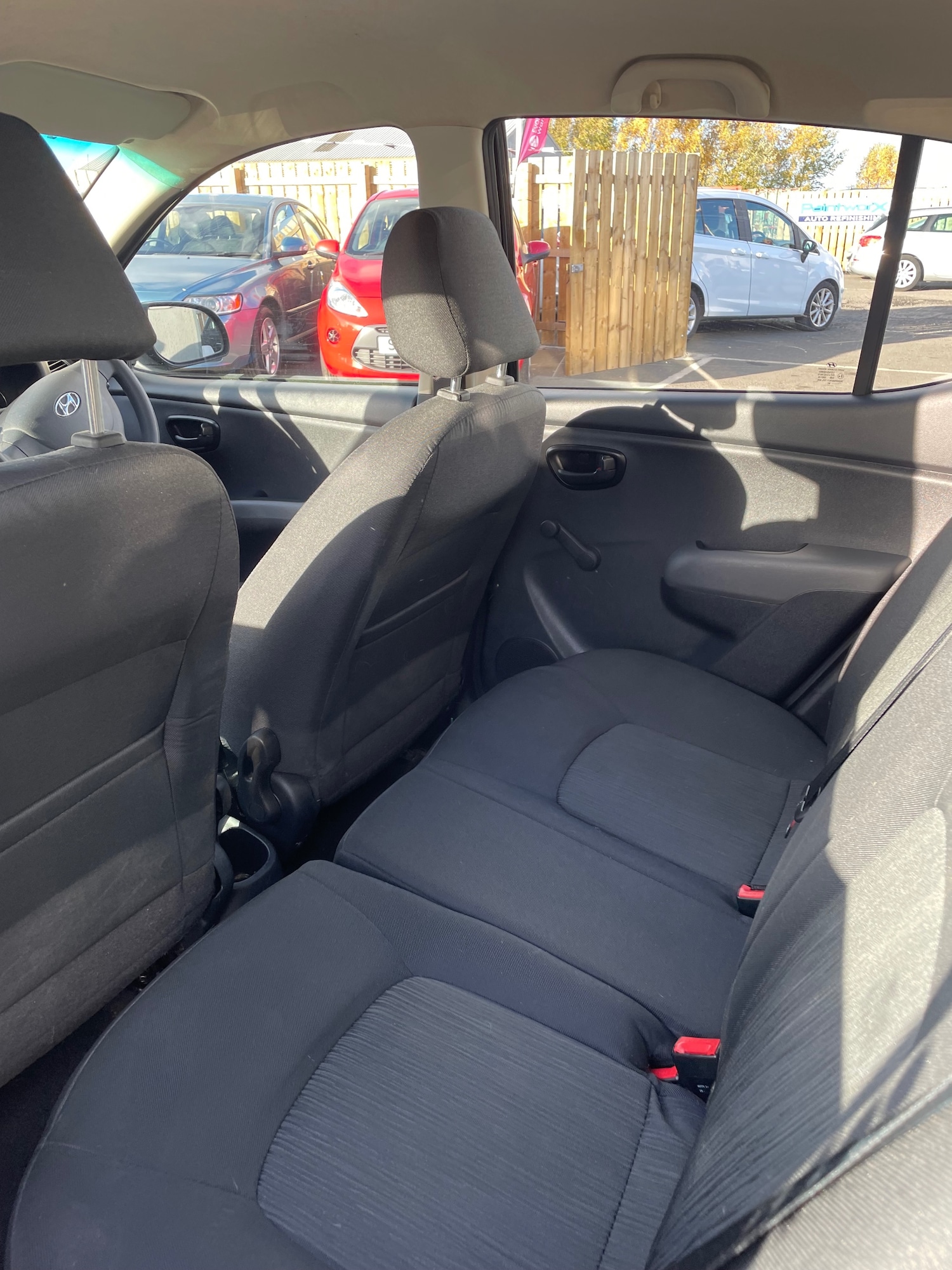 Used Hyundai i10 2012 for sale - 76437155: Photo 4