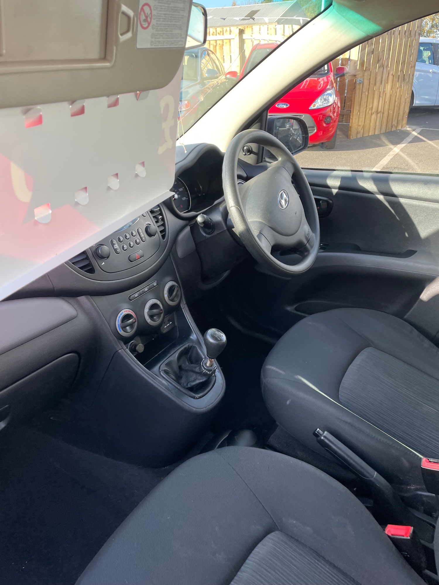 Used Hyundai i10 2012 for sale - 76437155: Photo 5