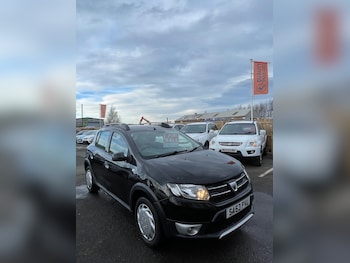 2013 (63) - 1.5 dCi Laureate 5dr