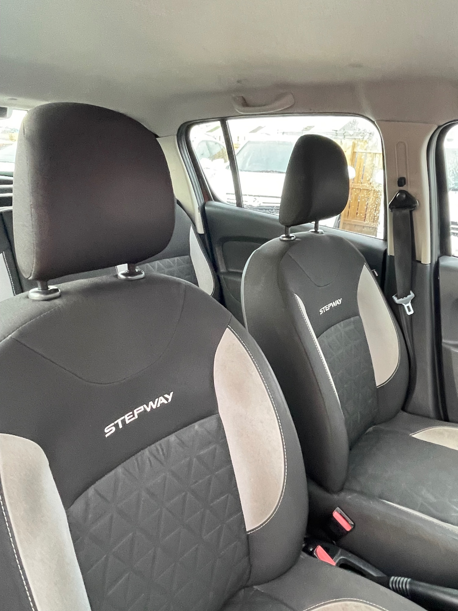 Used Dacia Sandero Stepway 2013 for sale - 76904759: Photo 5