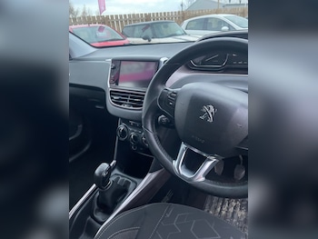 Used Peugeot 2008 2014 for sale - 76556693: Photo