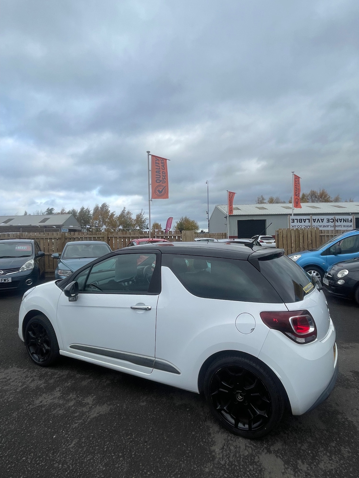 Used Citroen DS3 2013 for sale - 76450017: Photo 3