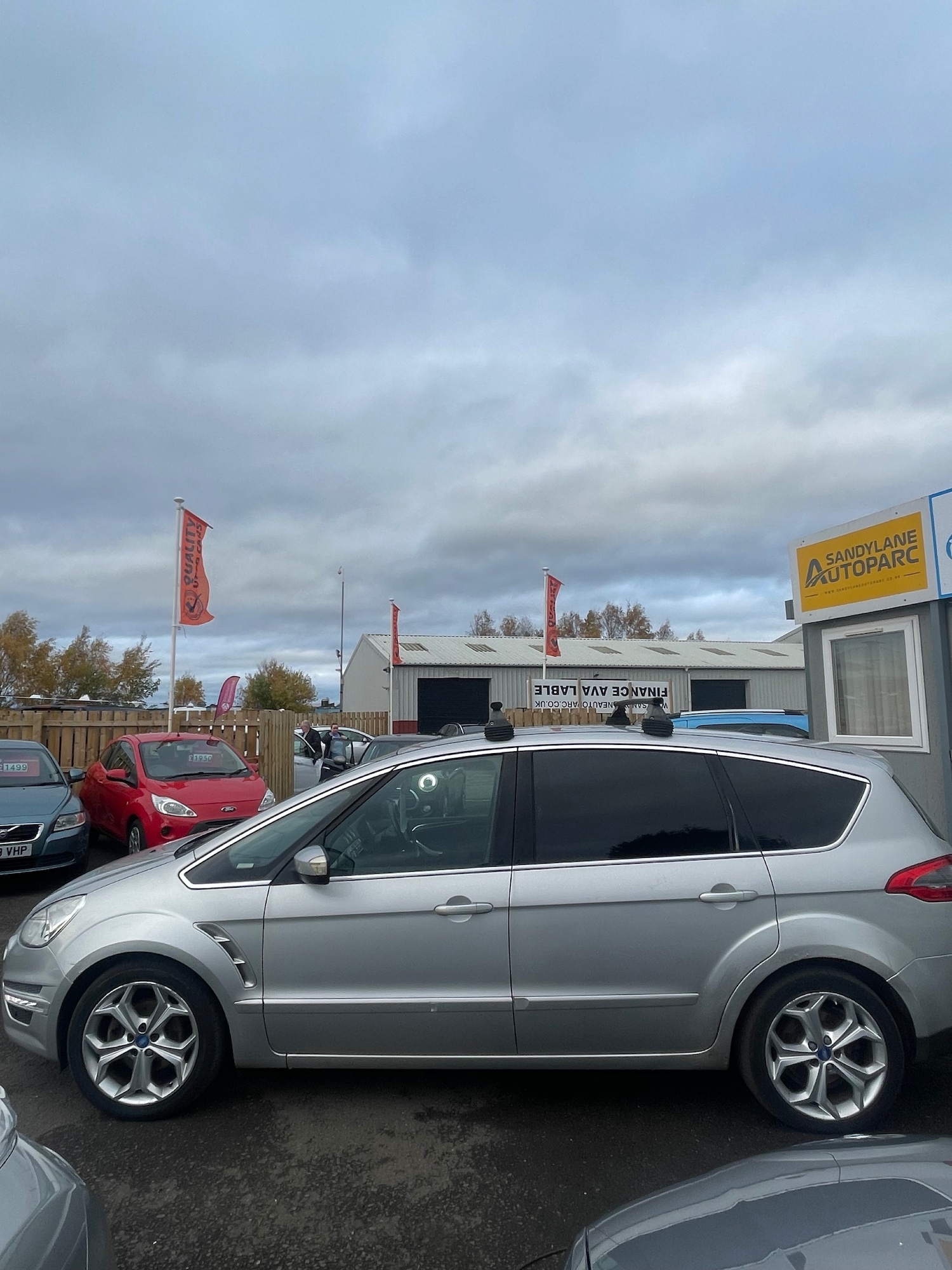 Used Ford S-Max 2011 for sale - 76451777: Photo 2