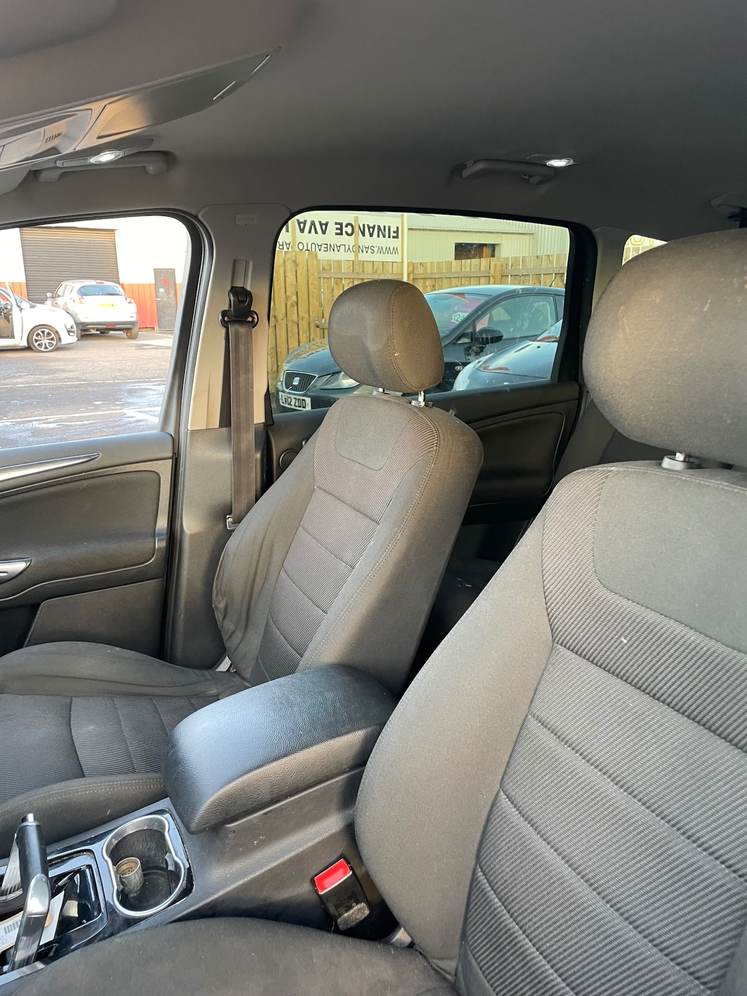 Used Ford S-Max 2011 for sale - 76906378: Photo 6