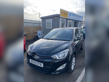 Used Hyundai i20 2014 for sale - 77844658: Photo