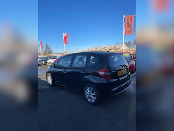 Used Honda Jazz 2013 for sale - 77568752: Photo