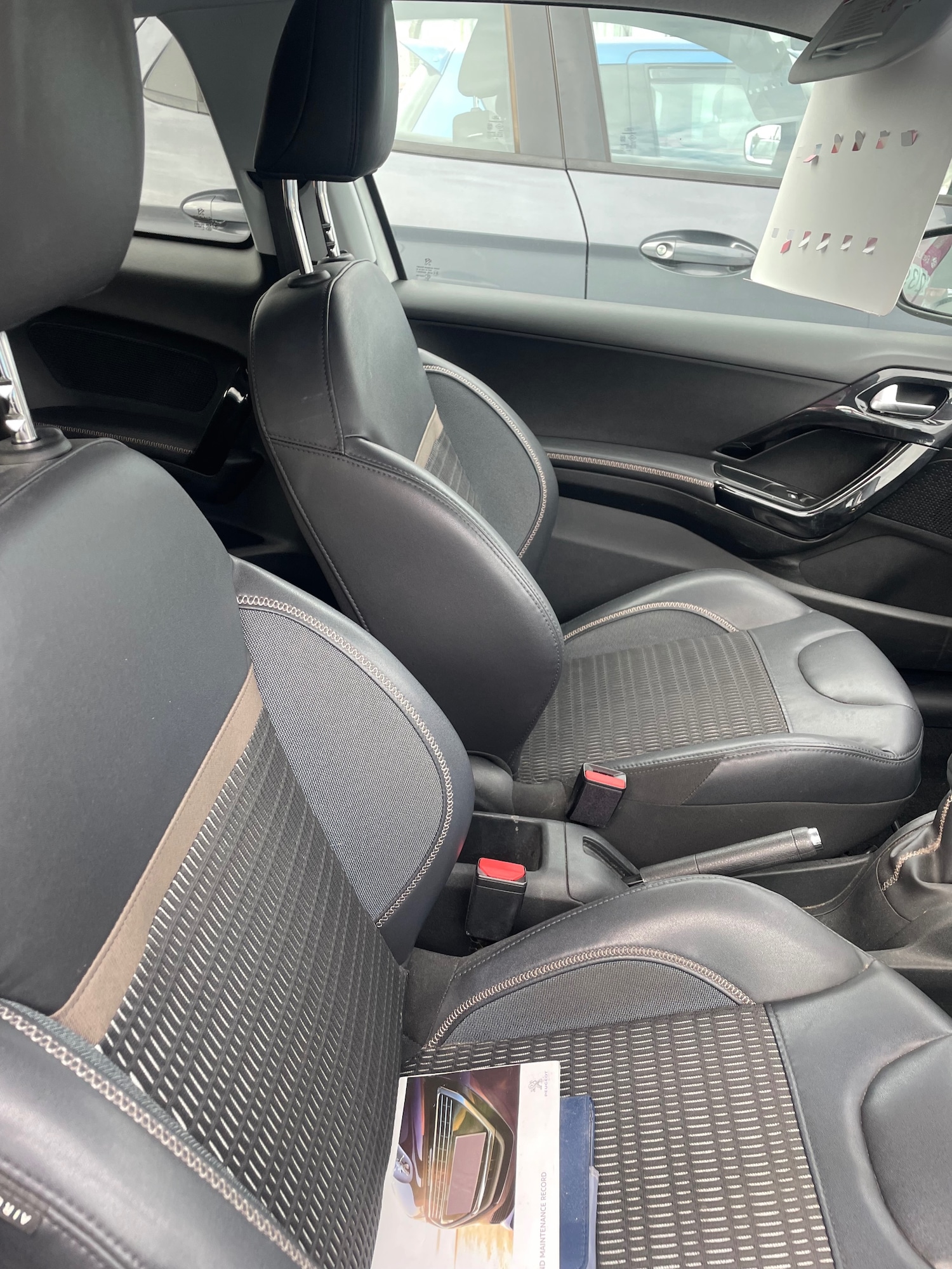 Used Peugeot 208 2014 for sale - 77687560: Photo 5