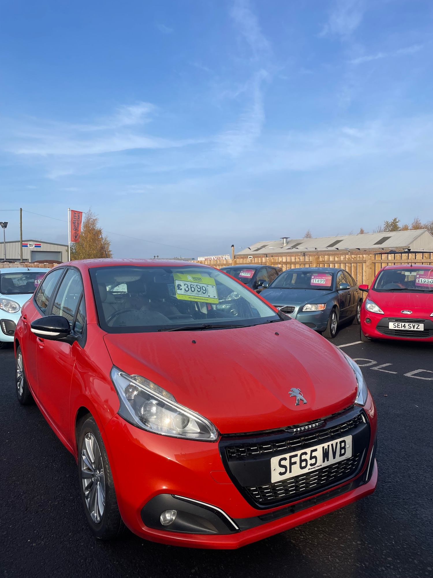Used Peugeot 208 2015 for sale - 76490469: Photo 1