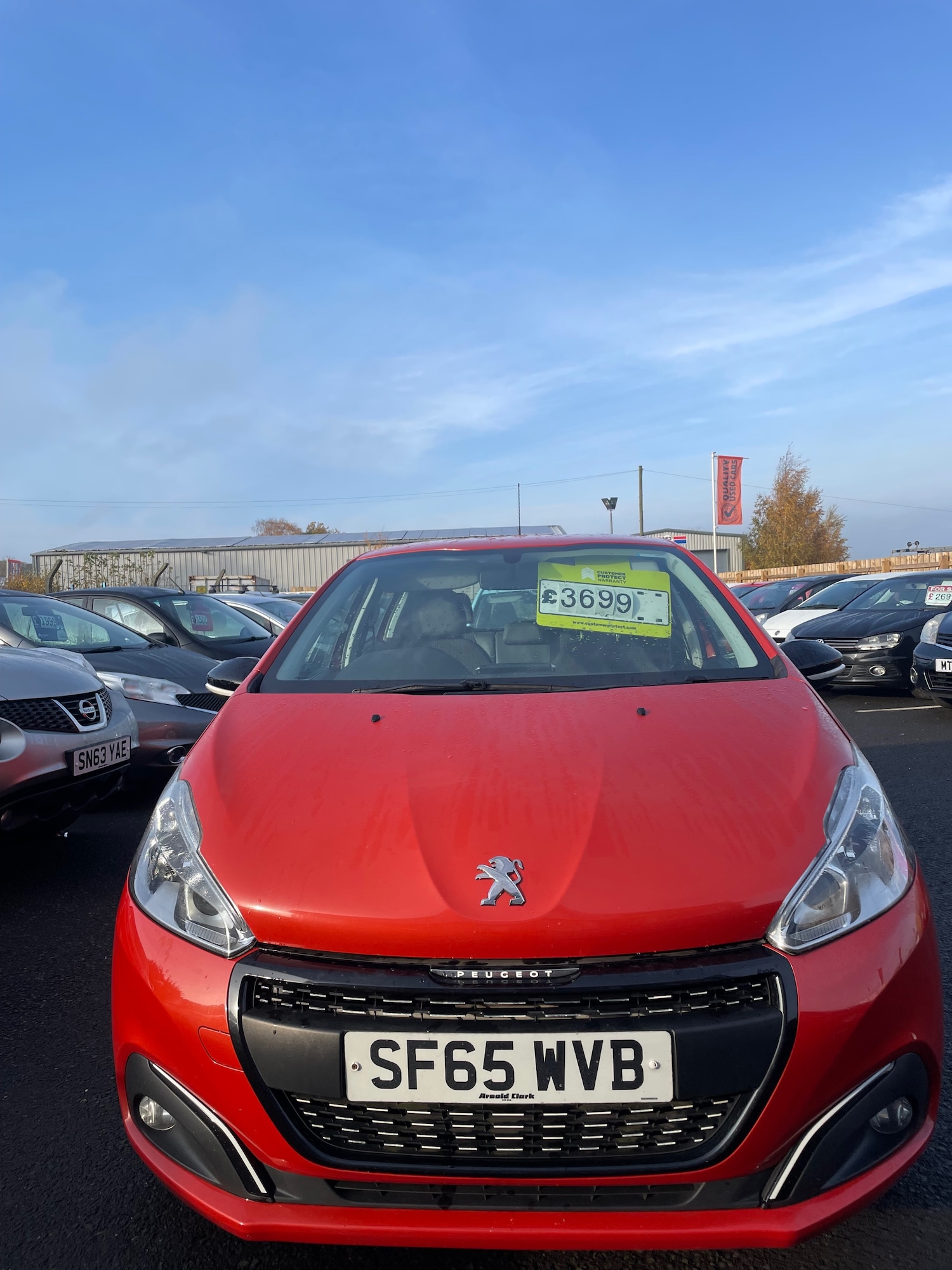 Used Peugeot 208 2015 for sale - 76490469: Photo 2