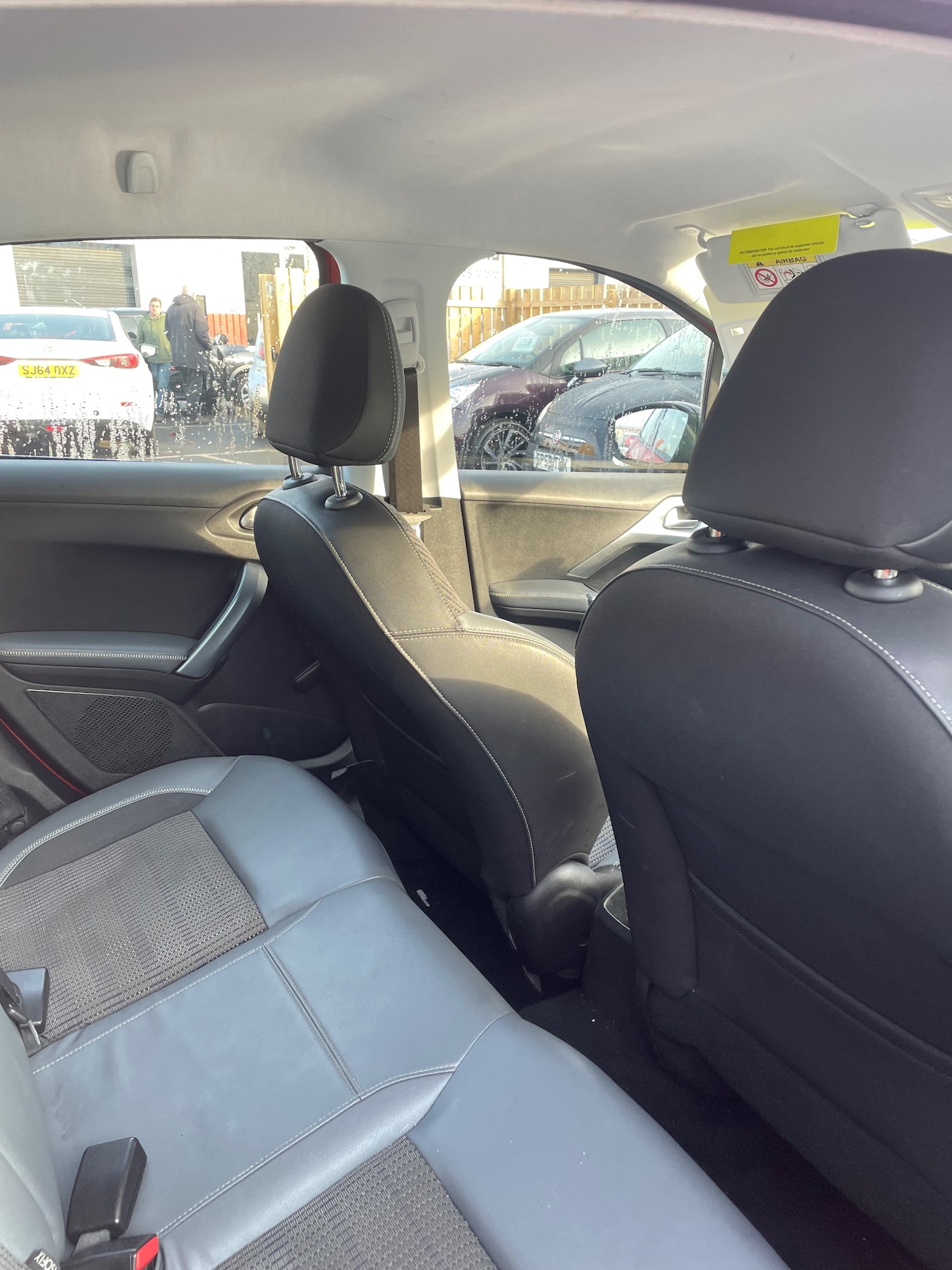 Used Peugeot 208 2015 for sale - 76490469: Photo 6