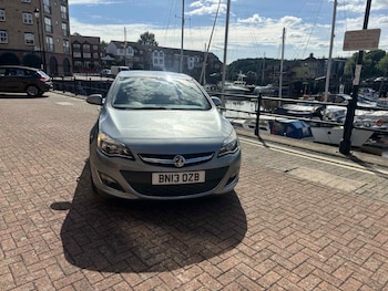 Used Vauxhall Astra 2013 for sale - 75511595: Photo