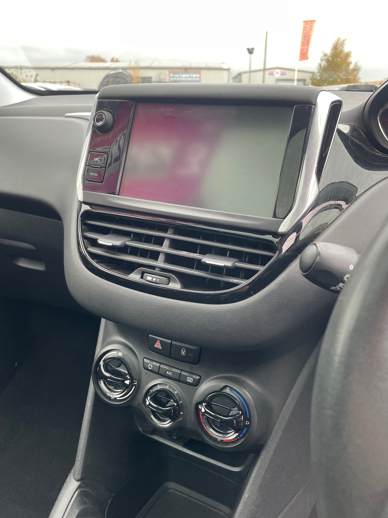 Used Peugeot 208 2015 for sale - 76449345: Photo 13