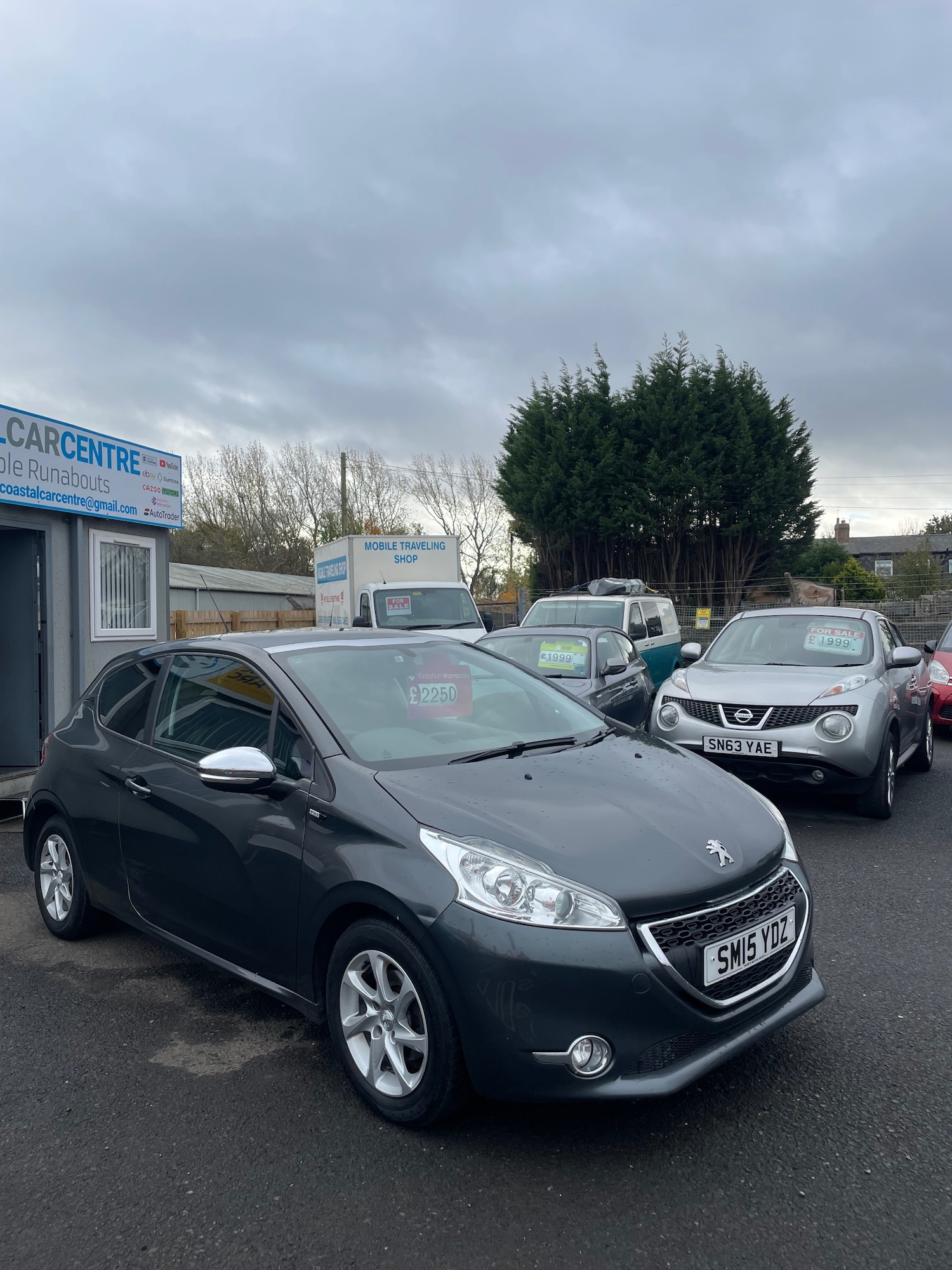 Used Peugeot 208 2015 for sale - 76449345: Photo 2