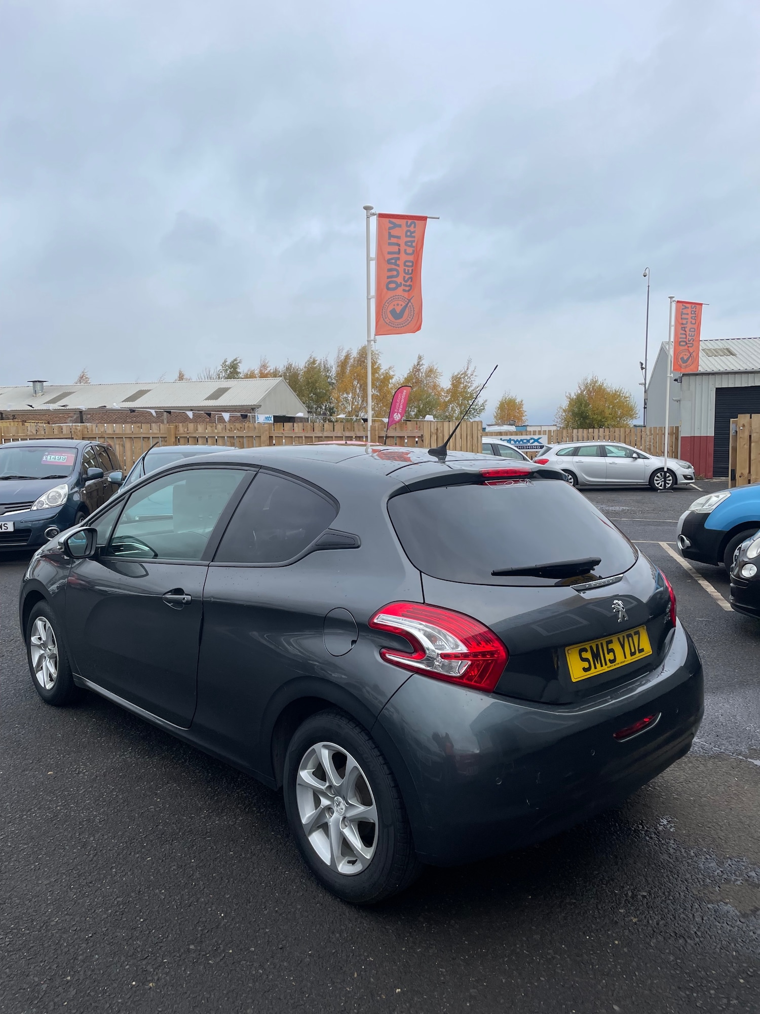 Used Peugeot 208 2015 for sale - 76449345: Photo 3