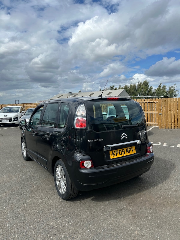 Used Citroen C3 Picasso 2009 for sale - 75699975: Photo 5