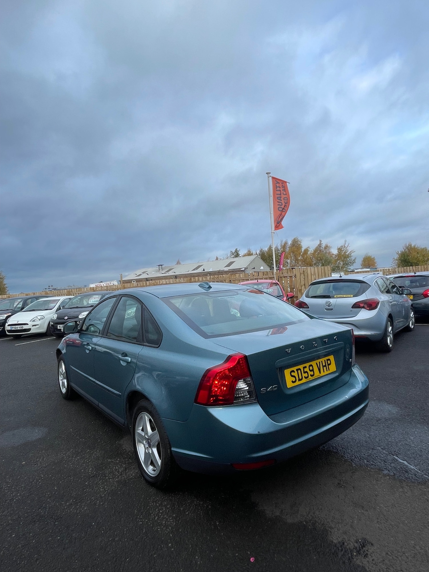 Used Volvo S40 2009 for sale - 76449335: Photo 2