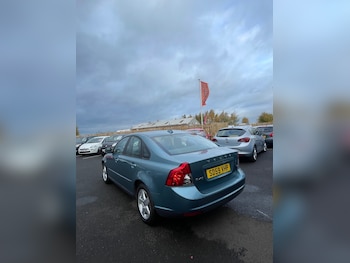 Used Volvo S40 2009 for sale - 76449335: Photo